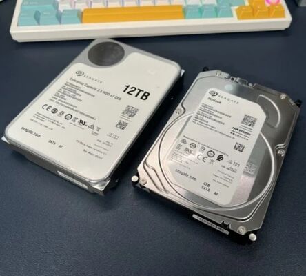 सीगेट एक्सोस X18 ST12000NM000J 12TB आंतरिक हार्ड ड्राइव 7200 आरपीएम 256MB कैश SATA 6Gb/s CMR एंटरप्राइज HDD 24/7 सर्वर स्टोरेज के लिए