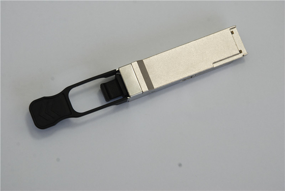 0.1KM MMF MPO 40g Qsfp + ट्रांसीवर मॉड्यूल क्लाउड इंजन S5720-EI संगत: